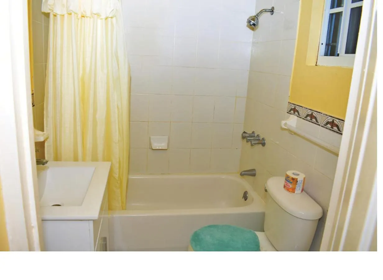 Unity Villa One Bedroom Apartment Close To Montego Bay And Beaches With Wifi Ямайка